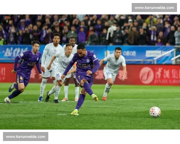 申花迎战天海关键对决揭示中超格局走向新变化赛季争夺焦点之夜